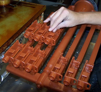 Preparing a ceramic mold construction